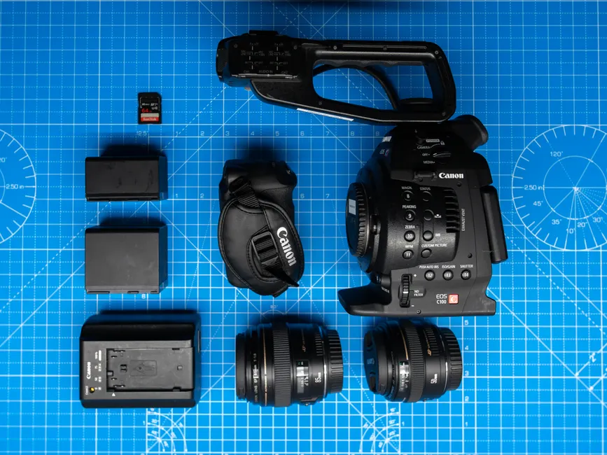 Godox C100: Şeffaf Ekranlı Devrimsel Mini Kamera
